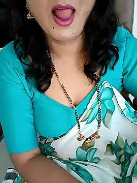 Telugu_Urmila_kannada's sex show image