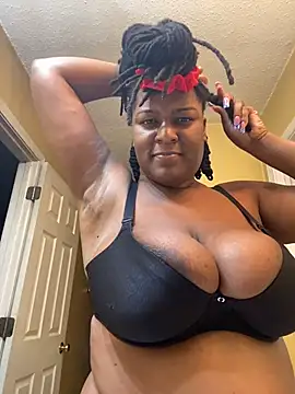Изображение секс-шоу модели GirthGoddessCoco Изображение секс-шоу модели GirthGoddessCoco