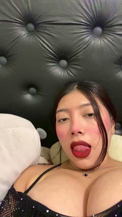 Waifuprohibida's sex show image