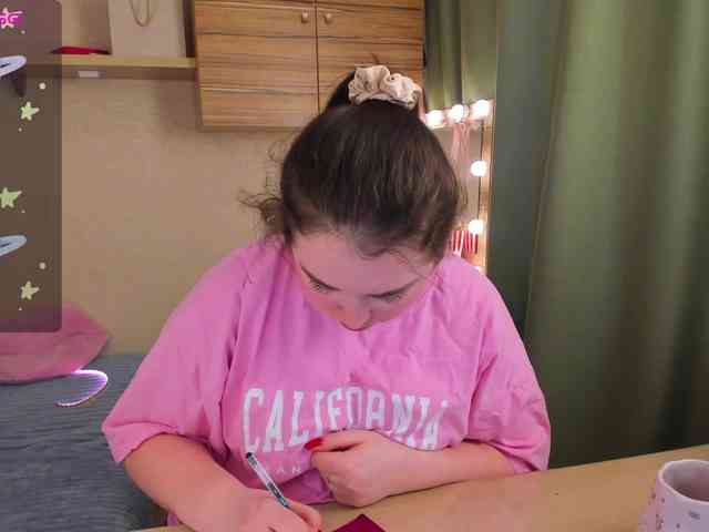 Alicenextdoor's sex show image