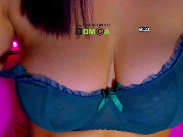 -roxy-a's sex show image