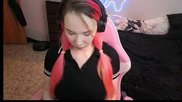 Maya_Viola's sex show image