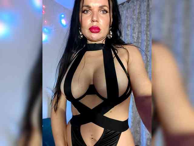 Kirakedi's sex show image