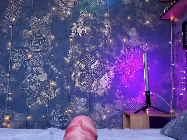 CrazyPussy07's sex show image