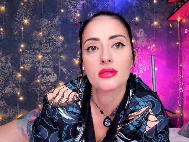 Изображение секс-шоу модели CrazyPussy07 Изображение секс-шоу модели CrazyPussy07