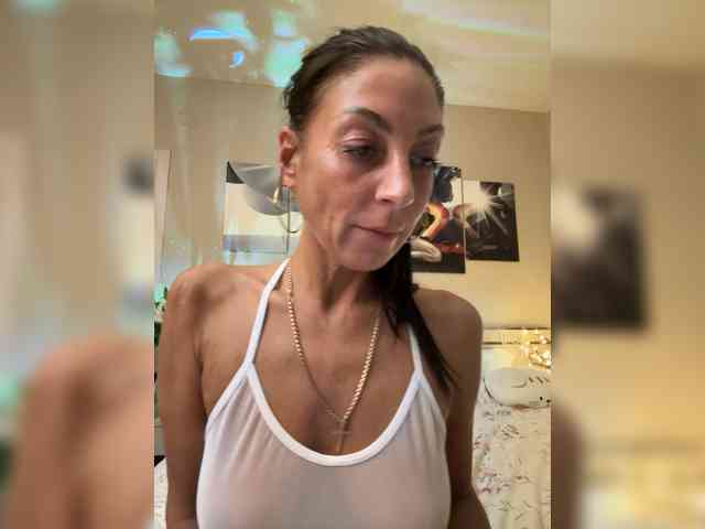 Изображение секс-шоу модели IrinkaGata Изображение секс-шоу модели IrinkaGata