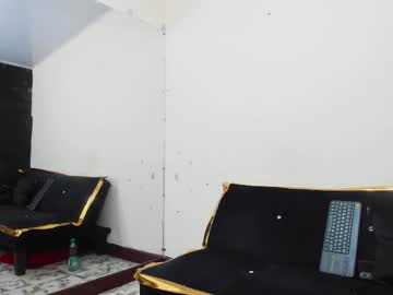 lynn_and_esteban's sex show image