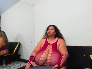 lynn_and_esteban's sex show image