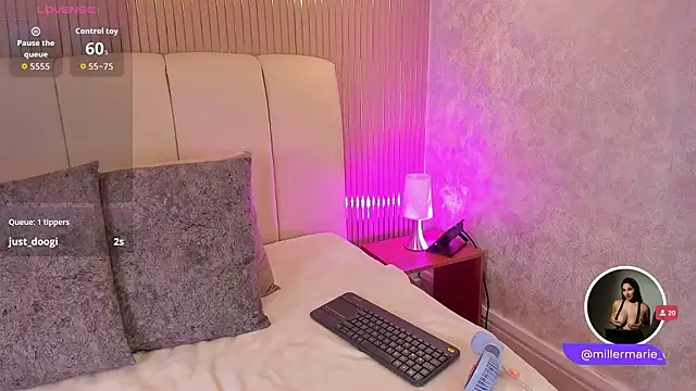 marie_miller_'s sex show image