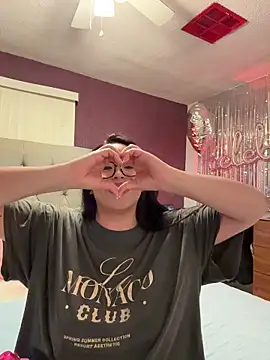 Изображение секс-шоу модели MyHoneyFrida Изображение секс-шоу модели MyHoneyFrida