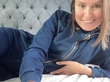 eatmypie69's sex show image eatmypie69's sex show image