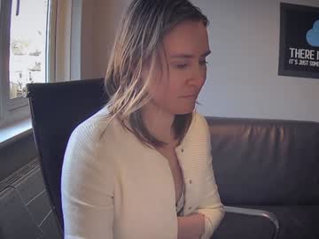 eatmypie69's sex show image