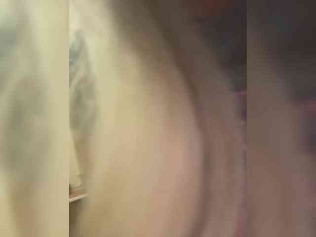 LittleDelora's sex show image