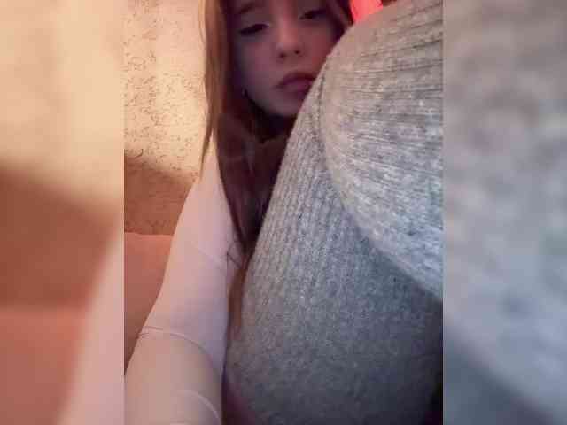 LittleDelora's sex show image