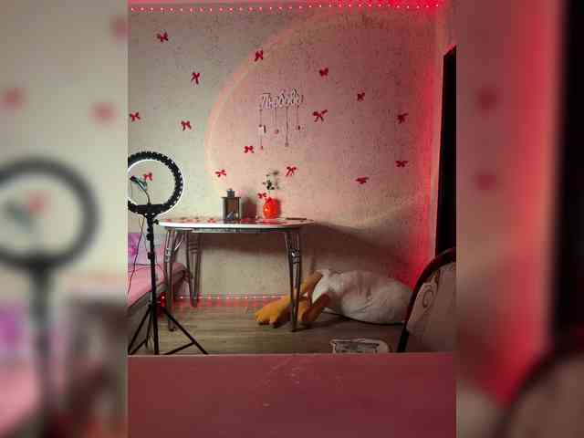 LittleDelora's sex show image