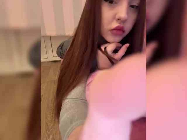 Изображение секс-шоу модели LittleDelora