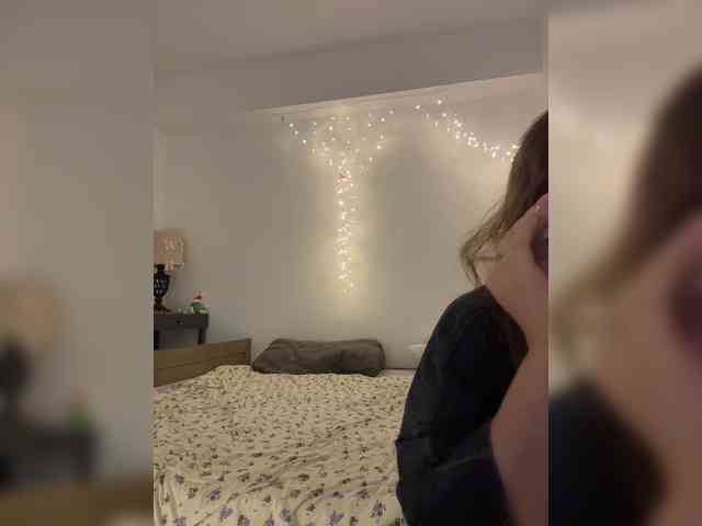 Sexshow-Bild von LittleDelora Sexshow-Bild von LittleDelora