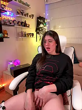 Sharon_07's sex show image