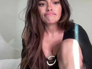 poutyselena's sex show image