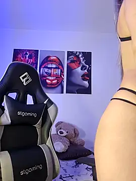 Antonella2_m's sex show image