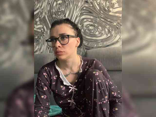 Изображение секс-шоу модели MaidenCrystal