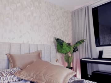 Изображение секс-шоу модели candyred88