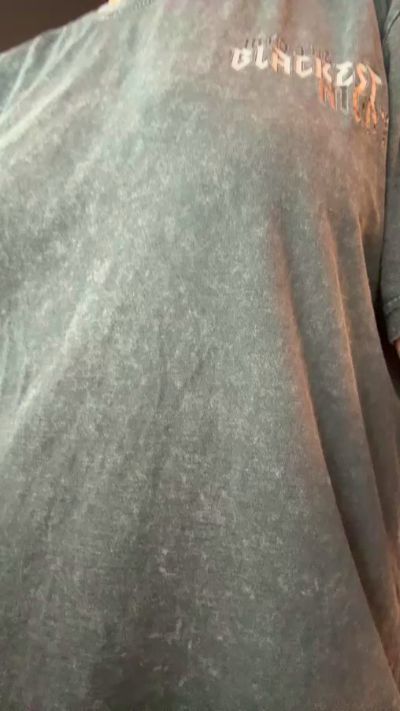 _universia's sex show image