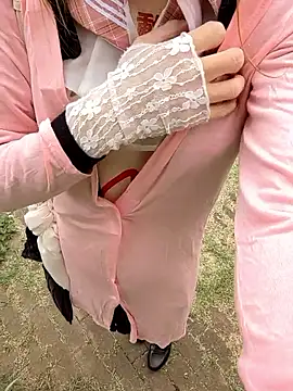 pink-mai's sex show image