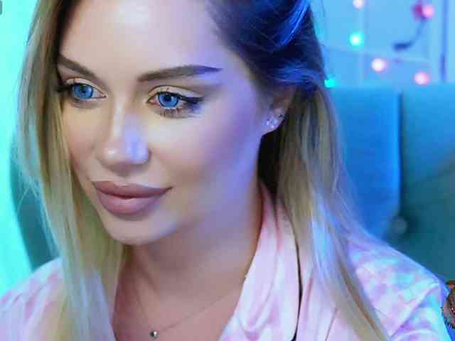 Изображение секс-шоу модели 0------0