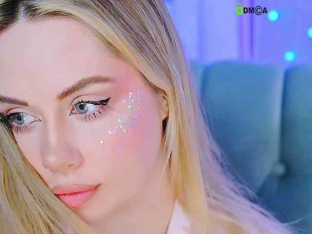 0------0's sex show image