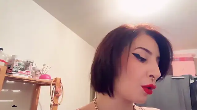 ChloeXSecret's sex show image