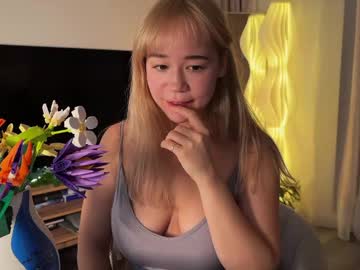 Изображение секс-шоу модели kristyspiritedaway Изображение секс-шоу модели kristyspiritedaway