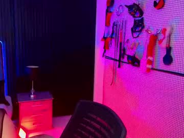 Изображение секс-шоу модели issafoxx