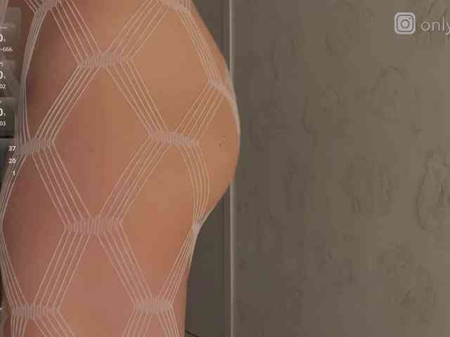 mendi-'s sex show image