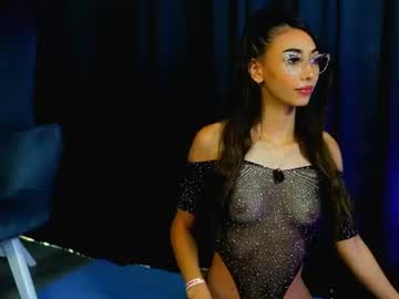 Изображение секс-шоу модели shy_eveline Изображение секс-шоу модели shy_eveline