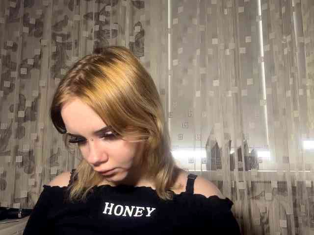 LaelVeller's sex show image