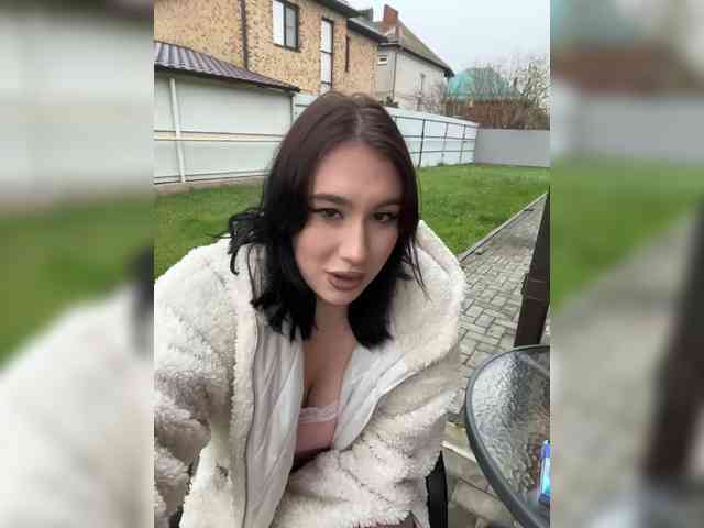 Sexshow-Bild von CurvyWoman- Sexshow-Bild von CurvyWoman-