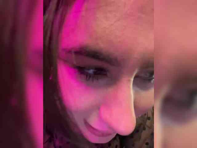 CurvyWoman-'s sex show image