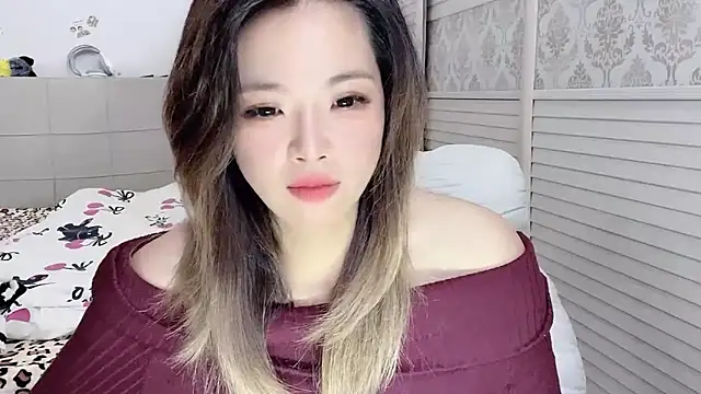 Holiland's sex show image