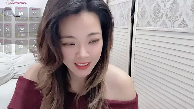 Holiland's sex show image