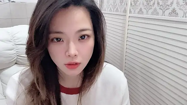 Holiland's sex show image