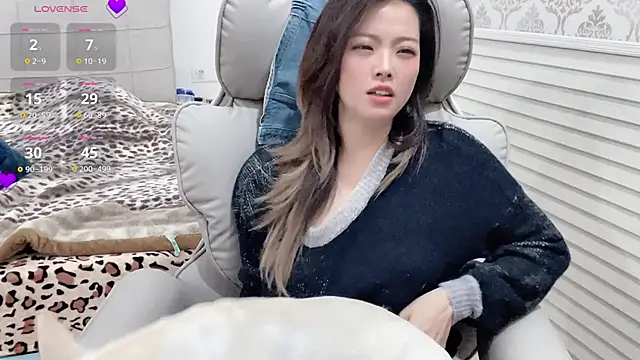 Holiland's sex show image Holiland's sex show image