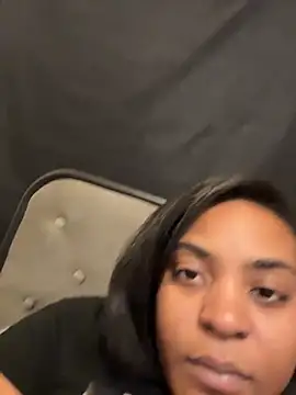 prettlovely14's sex show image