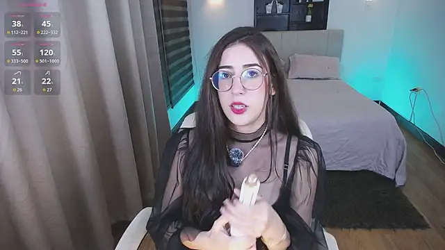 KittyCute-'s sex show image