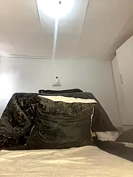 Busty-Caramel's sex show image