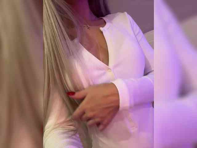 Изображение секс-шоу модели HollyPolly111 Изображение секс-шоу модели HollyPolly111