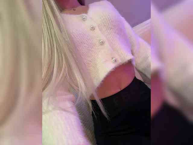 HollyPolly111's sex show image HollyPolly111's sex show image