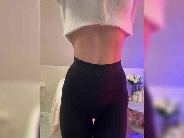 HollyPolly111's sex show image HollyPolly111's sex show image