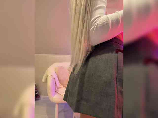 HollyPolly111's sex show image HollyPolly111's sex show image