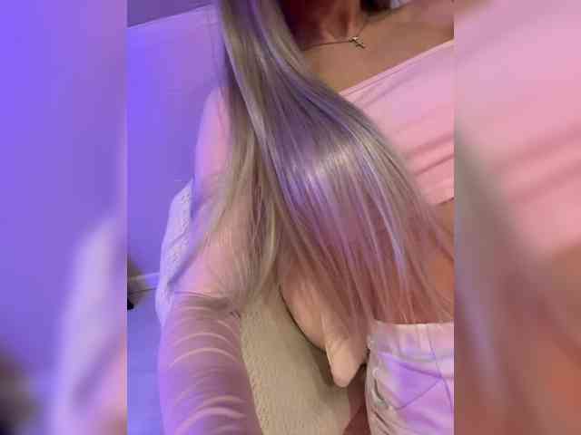 HollyPolly111's sex show image